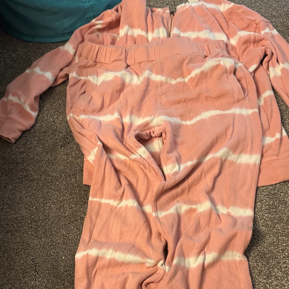 Volcom Kids Matching Set in Pink and White